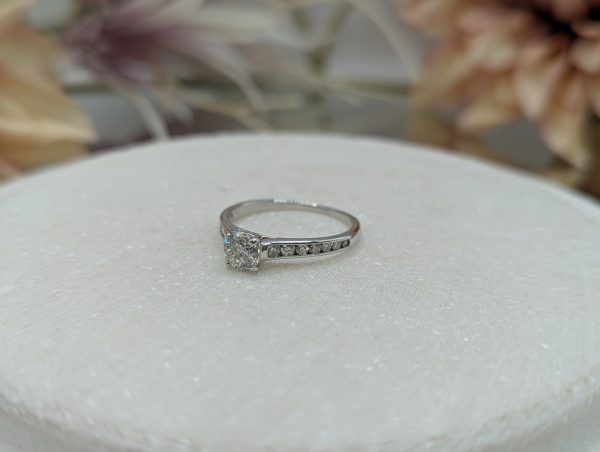 Lady's 18CT White Gold and Diamond Engagement Ring (2.57gms) - BP302647