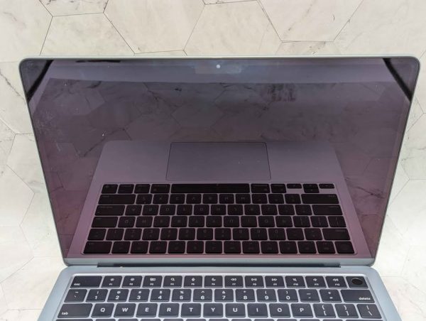 Apple MacBook Air 13-inch Laptop (M4, 2025) - BP366814 - Image 3