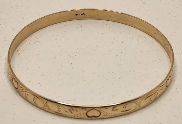 Ladies 9CT Yellow Gold Engraved Heart Design Bangle - IP347329 - Image 13
