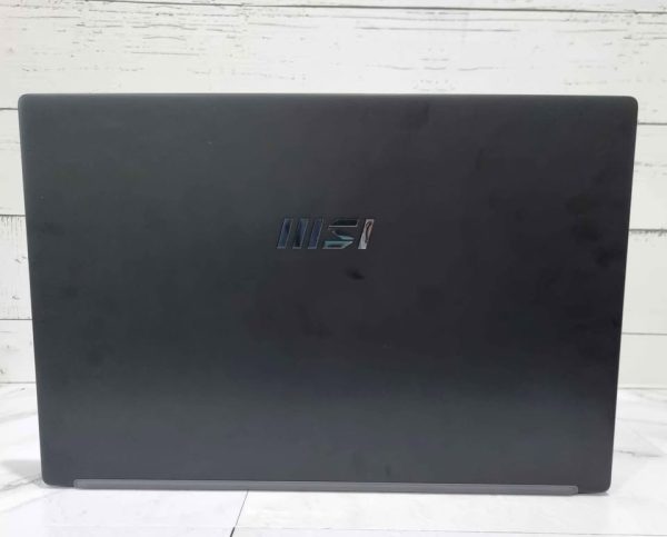 MSI MODERN 15 B12MO TW368077 - Image 4