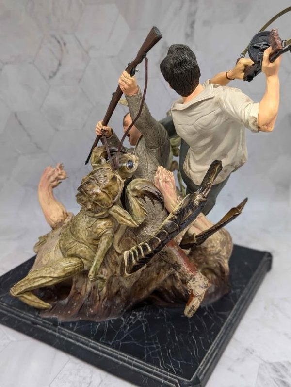 Weta Kong Jack & Denham's Ravine Struggle Statue - BP37425 - Image 9