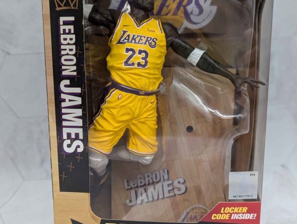 McFarlane Toys 2K19 MyTeam LeBron James Model Figure - BP375467 - Image 3