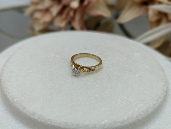 Ladies 18CT Yellow Gold Diamond Solitaire Ring (3.9gms) - BP312929