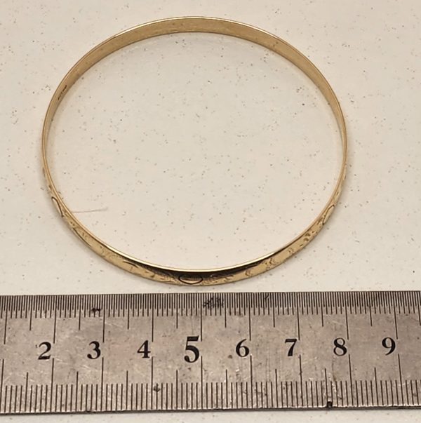 Ladies 9CT Yellow Gold Engraved Heart Design Bangle - IP347329 - Image 15
