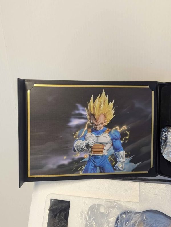Clouds Studio Dragon Ball Z Super Saiyan Vegeta Collectable Figure - BP372964 - Image 9