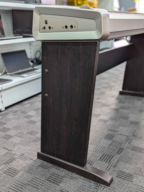 Casio Privia Digital Piano (PX-400R) - BP373269 - Image 8