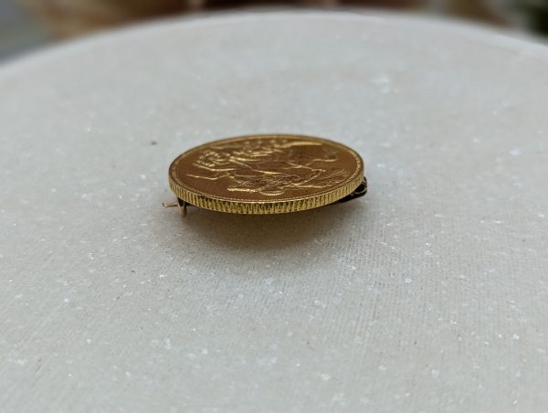 22CT Yellow Gold Full Sovereign Coin Pin (8.4gms) - BP354938 - Image 8
