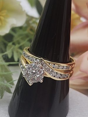 18CT Yellow Gold Diamond Ring Set - IP312102