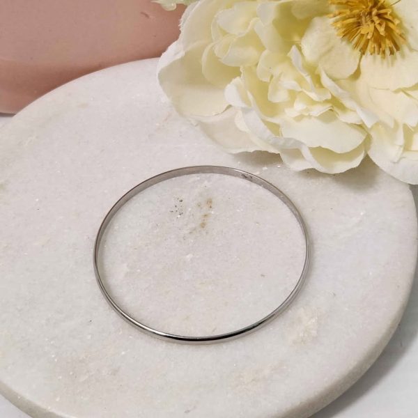 LADIES 14CT WHITE GOLD BANGLE #GN370799
