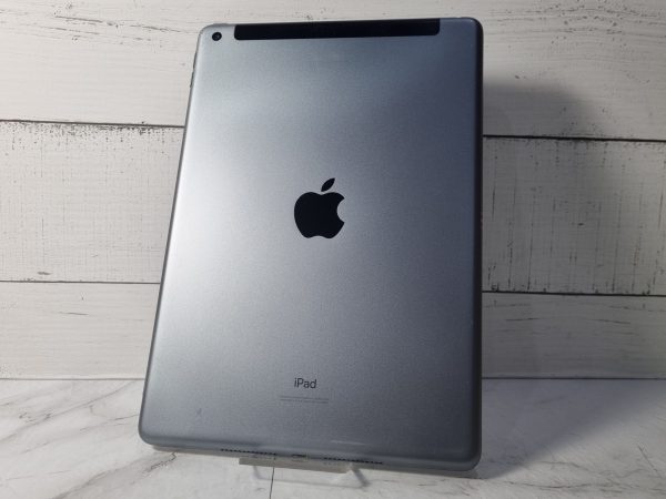 Apple iPad 7th Gen TW375567 - Image 8