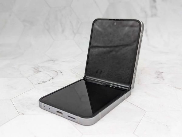 Samsung Galaxy Z Flip6 256GB Mobile Phone (SM-F741B) - BP374084 - Image 6