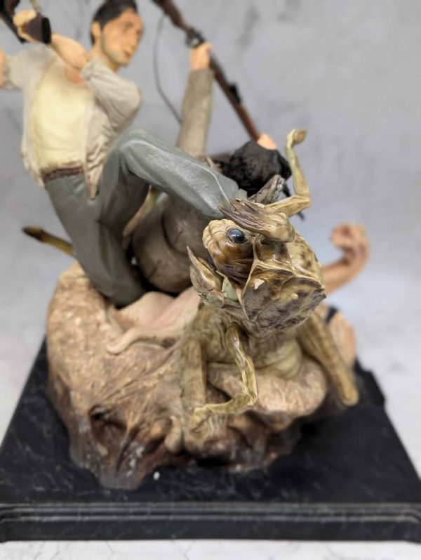 Weta Kong Jack & Denham's Ravine Struggle Statue - BP37425 - Image 5