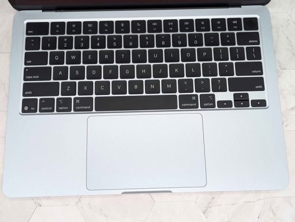 Apple MacBook Air 13-inch Laptop (M4, 2025) - BP366814 - Image 2