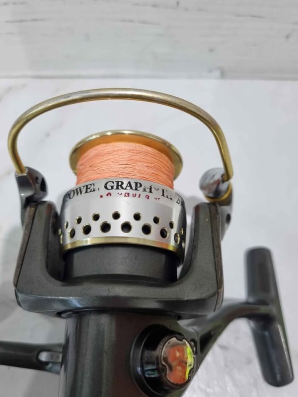 PENN 2000 POWER GRAPH REEL TW327049 - Image 11