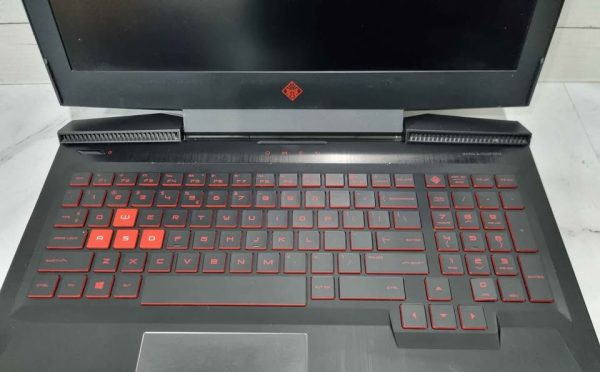 OMEN - HP LAPTOP 15-CE0XX TW353823 - Image 8