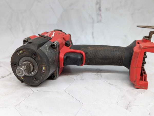 Milwaukee 18V 1/2" Impact Wrench Skin-Only w/ Socket Extension Bar - BP370945 - Image 7