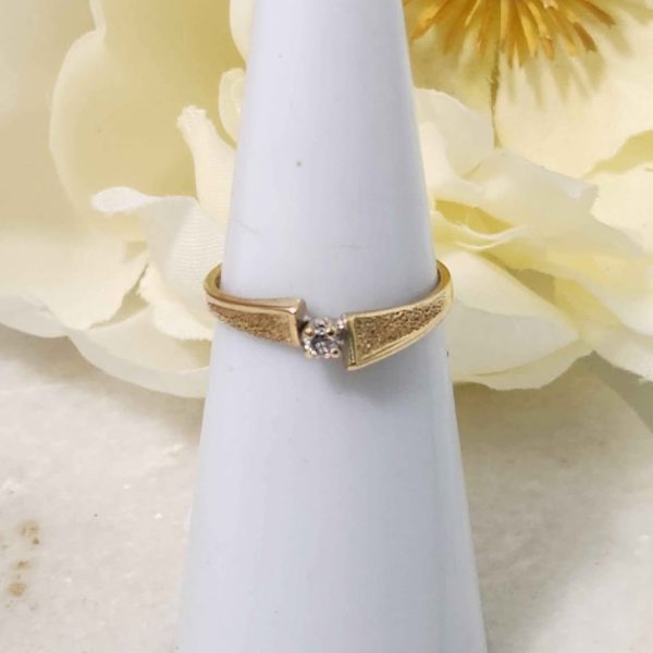 LADIES 9CT YELLOW GOLD RING #GN370815 - Image 9
