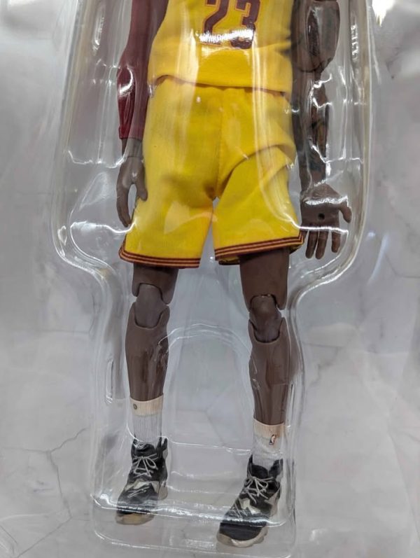 Enterbay "Series 1" 1/9 Scale LeBron James Model Figure - BP375468 - Image 6