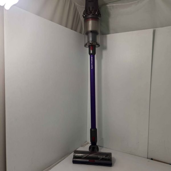 DYSON CORDLESS VACCUM WITH CHARGER #GN371795 - Image 7