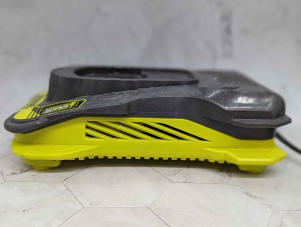 Ryobi 18V ONE+ Super Fast Charger (RC18150U) - BP373406 - Image 5