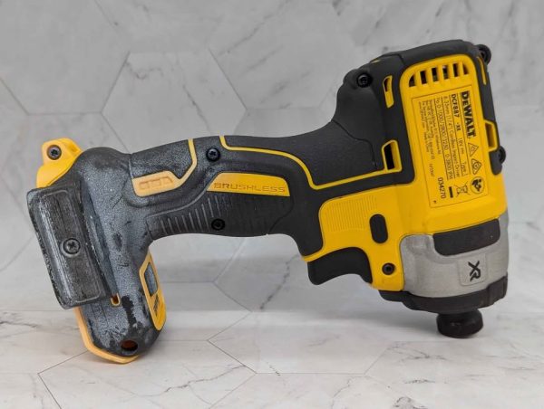 DeWalt 28V Brushless Impact Driver Skin-Only (DCF887) - BP371005 - Image 3
