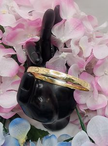 Ladies 9CT Yellow Gold Engraved Heart Design Bangle - IP347329