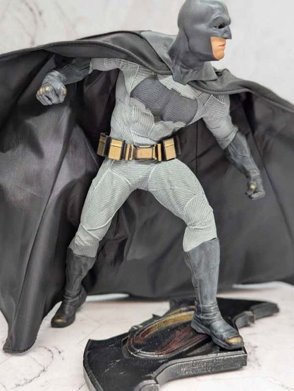 Batman Vs Superman Model Figure w/ Stand - BP375470 - Image 4
