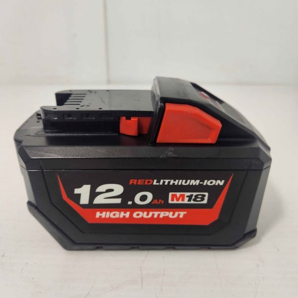 MILWAUKEE M19 12.0AH BATTERY #GN374872 - Image 7