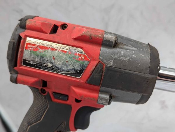 Milwaukee 18V 1/2" Impact Wrench Skin-Only w/ Socket Extension Bar - BP370945 - Image 6