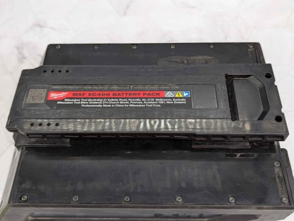 Milwaukee MX Fuel RedLithium XC406 Battery - BP374241 - Image 3