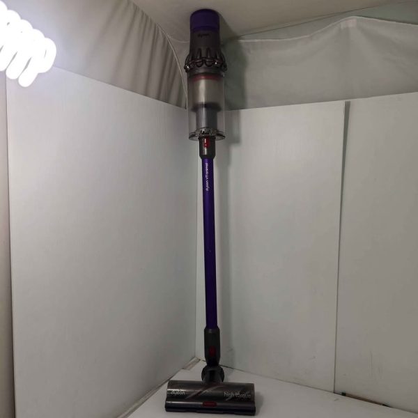 DYSON CORDLESS VACCUM WITH CHARGER #GN371795 - Image 8