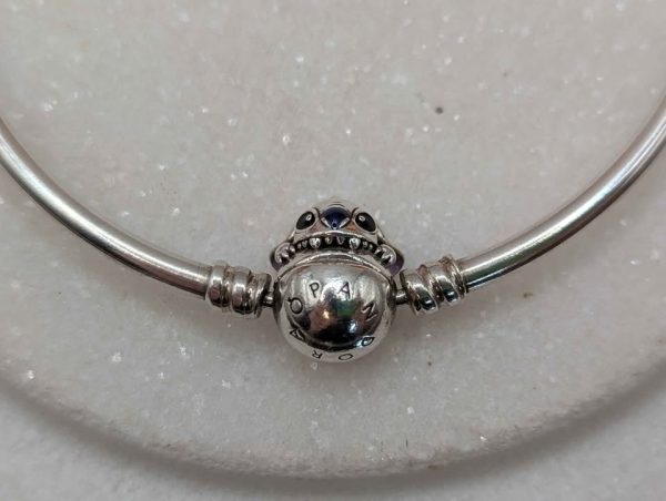 Pandora Moments Sterling Silver Disney Stitch "Love at First Bite" Clasp Bangle (11.6gms) - BP375374 - Image 2