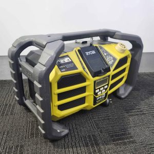 RYOBI TOUGH TUNES RADIO/ CHARGER #GN359507