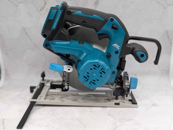 Makita 18V Brushless 165mm Circular Saw Skin-Only (DHS680) - BP369820 - Image 4