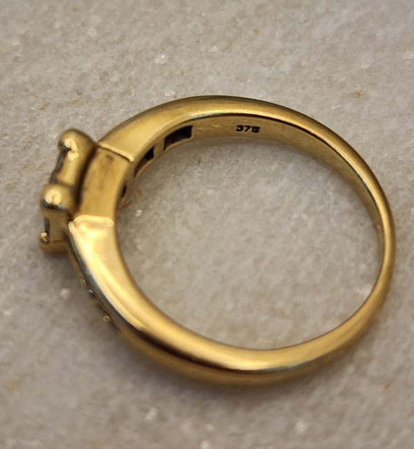 9CT Yellow Gold Diamond Ring - IP331293 - Image 5