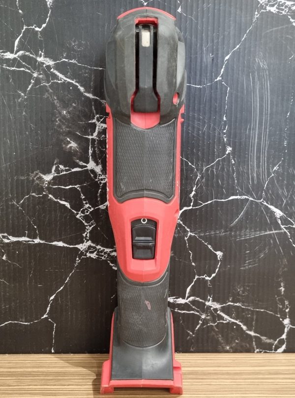Milwaukee 18V Multi-Tool TW371549 - Image 8