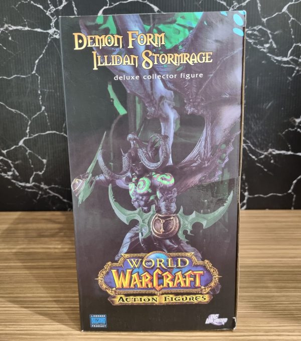 World of Warcraft: Illidan Stormrage Deluxe Collector Figure TW372752 - Image 5