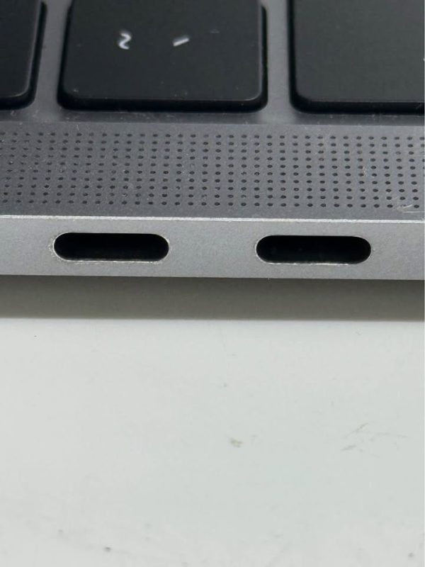 Apple MacBook Pro - BL379802 - Image 8