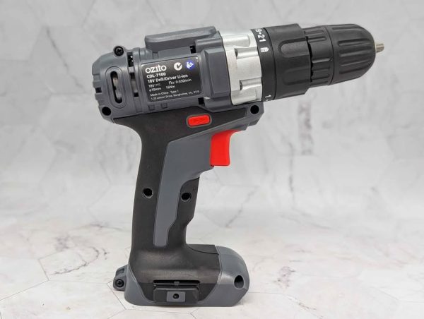 Ozito 18V Drill & 2 Battery Kit - BP379055 - Image 5