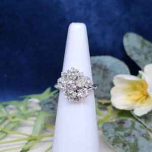 **VALUATED** 14CT White Gold Ring - GN320454
