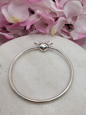Pandora Moments Winged Heart Clasp Bangle 925ct - IP377437