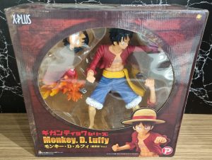 Gigantic Series Monkey D. Luffy Figure TW375559