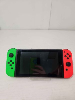 NINTENDO SWITCH (GLUE SPOT ON CONSOLE) #GN378467