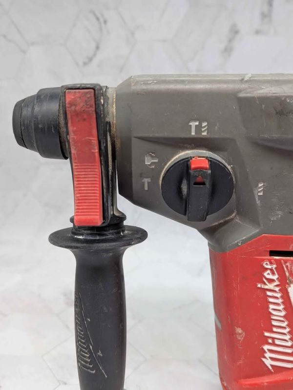 Milwaukee 18V SDS Plus Rotary Hammer Skin-Only (M18 CH) - BP376377 - Image 5