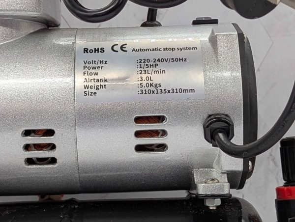 Vevor 1/5HP 3L Air Brush Compressor - BP379046 - Image 5