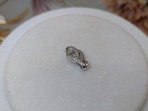 Lady's 9CT White Gold and Clear Stone Pendant (2.7gms) - BP298371
