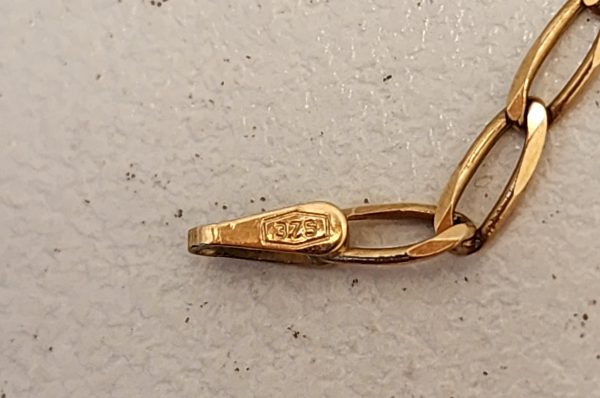 Ladies 9CT Yellow Gold Stretched Curb Chain - IP333663 - Image 16