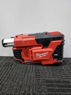 Milwaukee 12V Hammervac Dust Extractor Skin-Only (M12 DE) - BP340173
