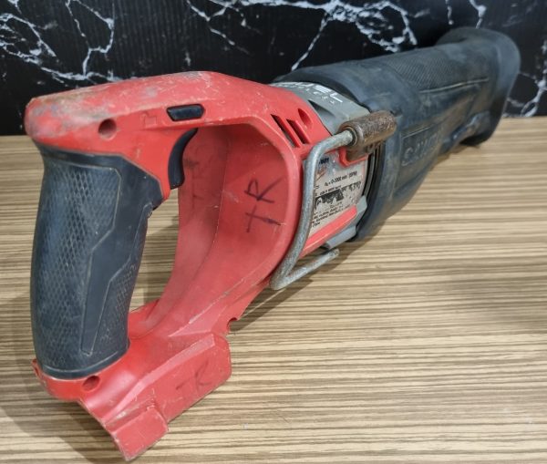 Milwaukee 18V Reciprocating Saw TW369021 - Image 8