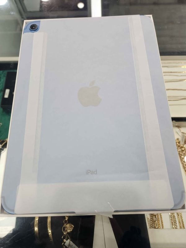 APPLE IPAD 10TH GENERATION IN BOX #GN356696 - Image 5